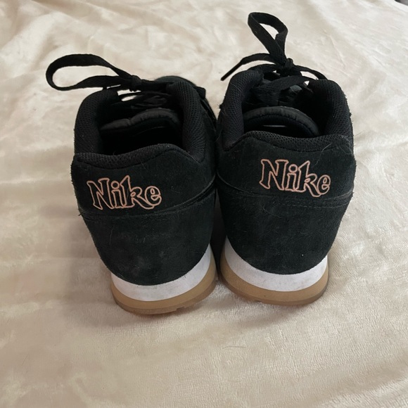 Nike sneakers - Picture 10 of 14